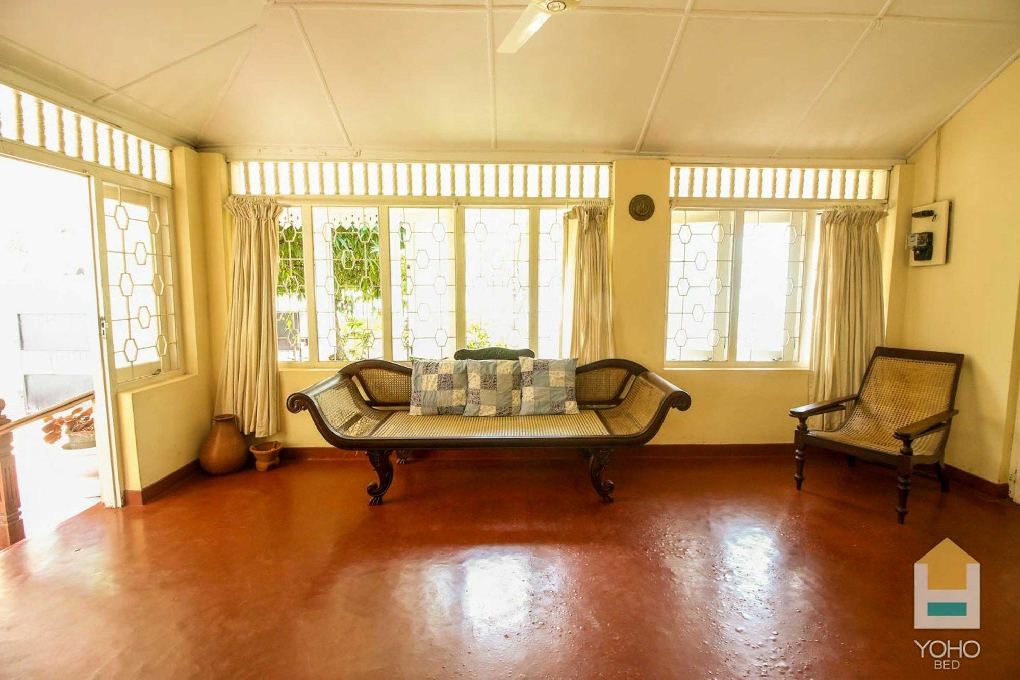 Charming Homestay By The Beach Дехивала-Маунт-Лавиния Экстерьер фото